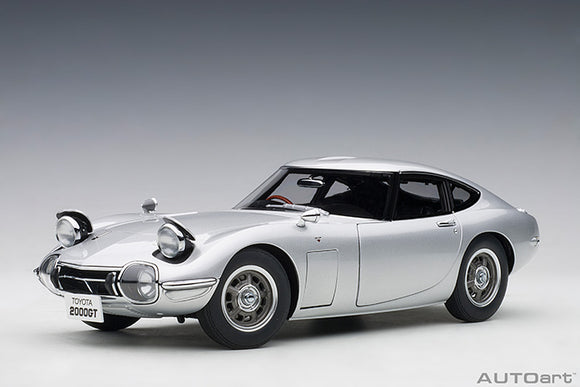 Autoart 78752 1/18 TOYOTA 2000 GT (SILVER)