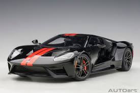 Autoart 72945 1/18 FORD GT 2017 (SHADOW BLACK/ORANGE STRIPES)